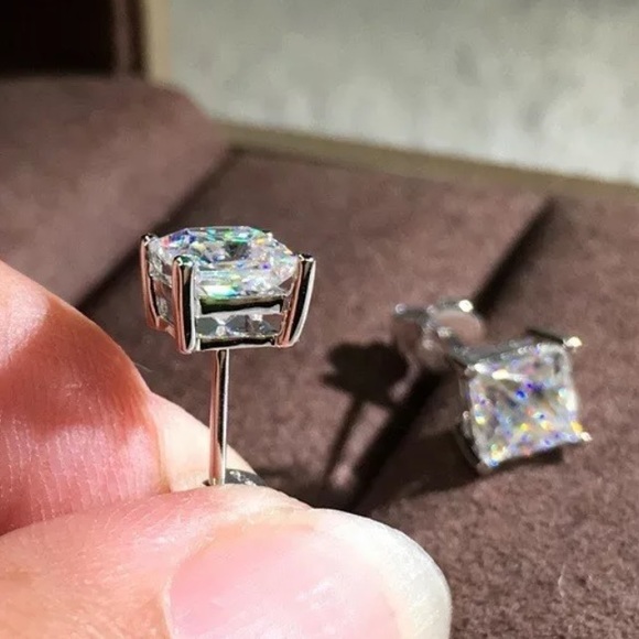 18K white gold earrings princess cut earrings - Picture 3 of 5